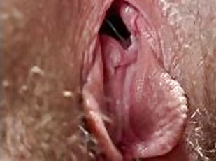 If I spread my hairy pussy open and made it fart like this would you dump your load in it?