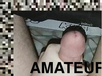 amateur, ejaculation-sur-le-corps, gay, branlette, ejaculation, solo, bite