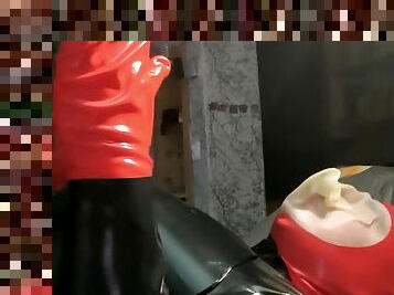 13 min breathplay in latex mask with electric stimulation 