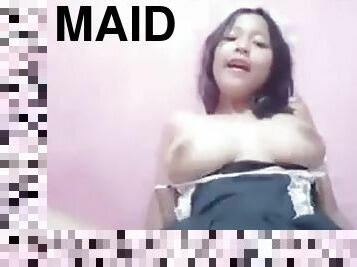 Rara Nadifa colmek becomes a maid