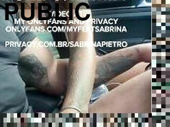 PUBLIC HANDJOB IN THE CAR (CAUGHT)