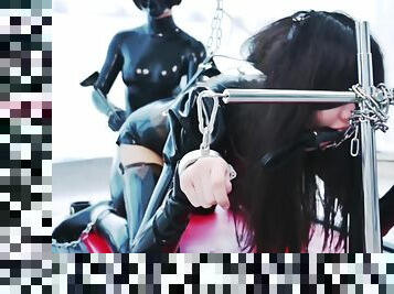 asiatic, amatori, lesbiana, bdsm, ciorapi, latex, inceandu-se, dominare, bruneta