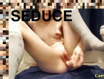 Hot teen seduces her vagina live on webcam