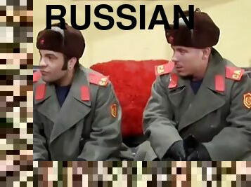 русские, военные