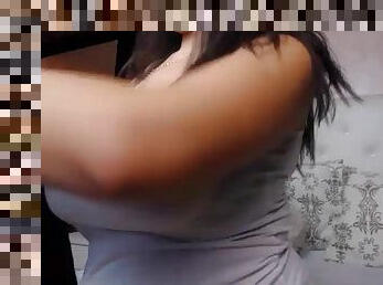 Slutty girlfriend revealed her tits on cam