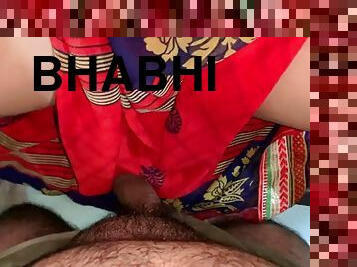 Bhabhi with a sexy butt is ready to fuck the delivery man, Hindi audio