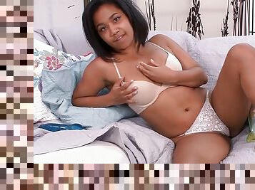 Curvy ebony teen masturbates and uses her favorite sex toy