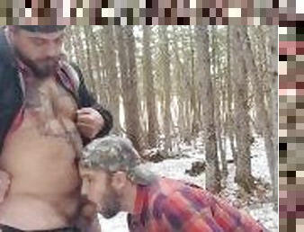 Hand job and blow job in the woods