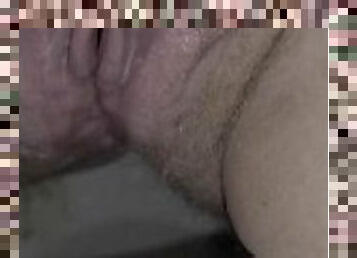 hårig, gammal, orgasm, pissande, fitta-pussy, kvinnligt-sprut, amatör, mogen, milf, fingerknull