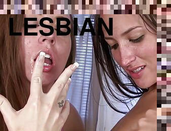 Elisabetta Zanardi, O Reilly And Maddy Oreilly - And Lesbian Sloppy Kissin