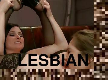 анальний-секс, лесбіянка-lesbian, хардкор, бдсм, фінгеринг, секс-із-трьома-партнерами, дільдо, домінування