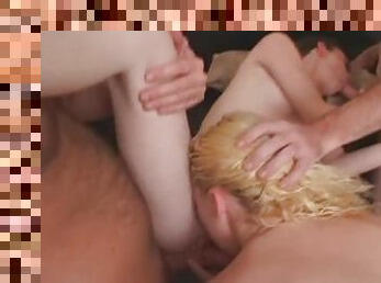 gros-nichons, orgie, amateur, ejaculation-sur-le-corps, ados, hirondelle, sale, blonde, quatuor, bukkake