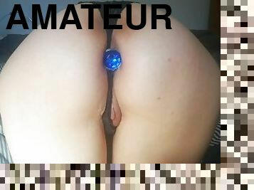 Levrette avec buttplug