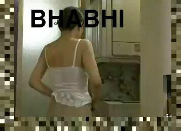 Inadian bhabhi