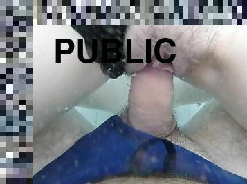 masturbation, public, amateur, branlette, ejaculation, piscine, attrapée, bite, clignotant