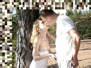 masturbation, en-plein-air, chatte-pussy, maigre, ados, couple, plage, jeune-18, sur-le-visage, blonde