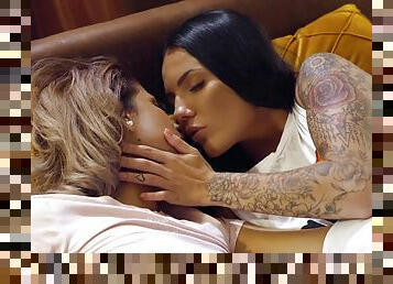 cona-pussy, lésbicas, latina, beijando, perfurado, checo, cara-em-aperto, tatuagem