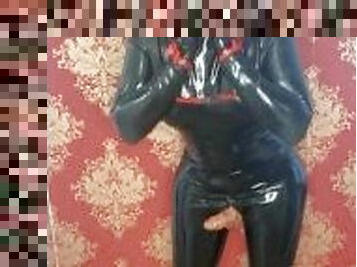 transsexual, tiro-ao-alvo, ejaculação, fetiche, latex, fumando, amante, domínio, botas, máscara