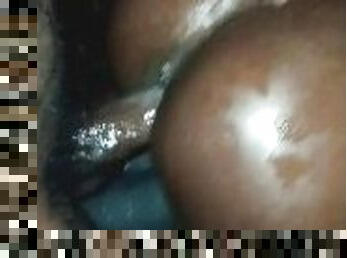 OILY CHOCOLATE BUBBLE BUTT TEEN SLIDES HER CREAMY PUSSY ON BBC!!!!!!