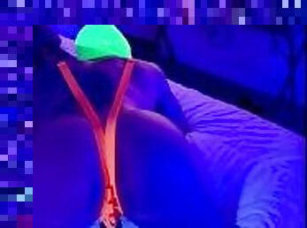 I like to dress up in Blacklight who wants to peg me?
