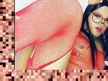 Bella transexual probando dildo anal gigante que le regalo su shugar dady