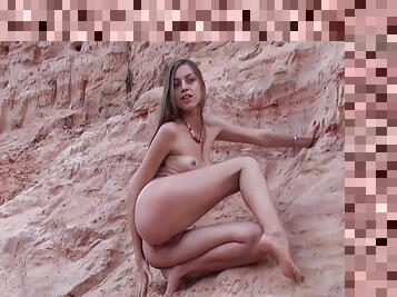 Sofy B Poses In The Nude By Peach Rocks 10 Min