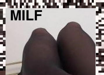 milf nylon foot play