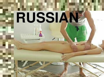 ruso, masaje, corrida-interna, con-los-dedos, pies, jóvenes18, lencería, fetichista, morena