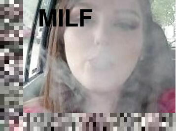 público, amador, mulher-madura, mãe, carro, mãe-mother, pequeno, fetiche, sozinho, fumando