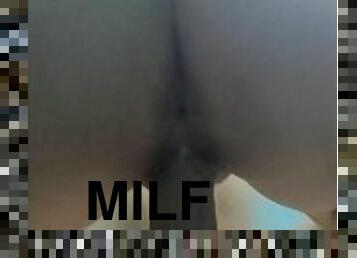 MILF rides dildo