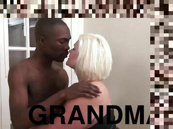 Grandma gives blowjob and fucks