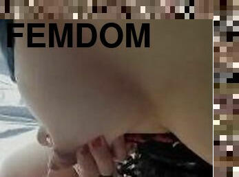 squirting, arnés, amateur, mamá, sadomasoquismo, pelirroja, dominación-femenina, lactando