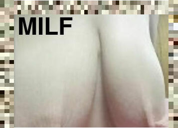 tate-mari, masturbare-masturbation, sfarcuri, amatori, milf, fetish, solo, lapte, realitate