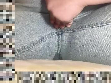 pissing, squirt, amatør, tenåring, fetisj, alene, jeans