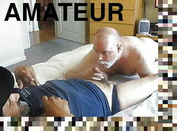 papa, grosse, amateur, fellation, ejaculation-sur-le-corps, interracial, gay, belle-femme-ronde, hirondelle, ejaculation