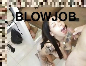 A delicious blowjob ends with semen in my mouth ????????