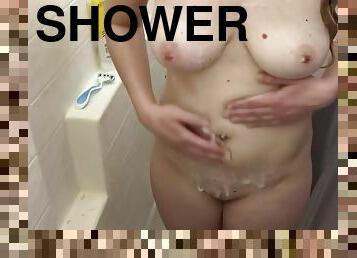 Tess Sexy In Shower