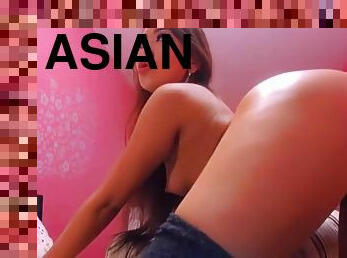 Kim asian cam girl