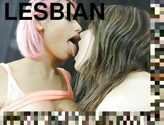 lesbian-lesbian, berambut-pirang, fetish-benda-yang-dapat-meningkatkan-gairah-sex, berambut-cokelat