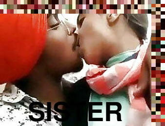 Behen ko pura choos gaya brother sister kissing