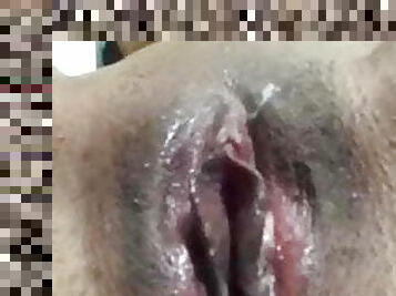 Indian girl fingring in wet pussy