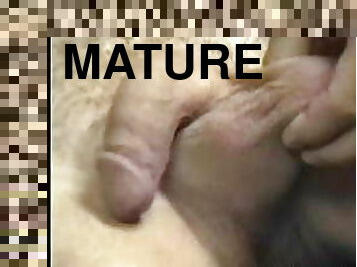 Mature Amateur Freddy Z Beating Off