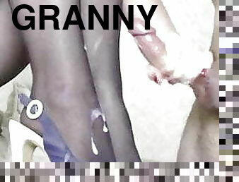 sukkahousut, mälliotos, isoäiti-granny, käsihomma, pitkät-sukat, mälli, jalkahomma, saappaat, nailon, korkeat-korot