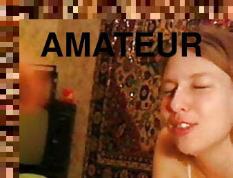 amateur, ejaculation-sur-le-corps, maison, sur-le-visage