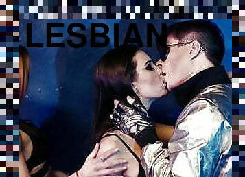 lésbicas, a-três, beijando, anjo, biquini, bisexual, morena, tatuagem