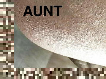 Auntys navel