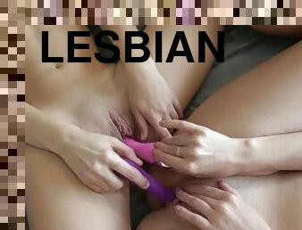 isot-tissit, masturbaatio, pillu-pussy, lesbo-lesbian, lelu, soolo, ajettu, eroottinen, tatuointi, kokenut