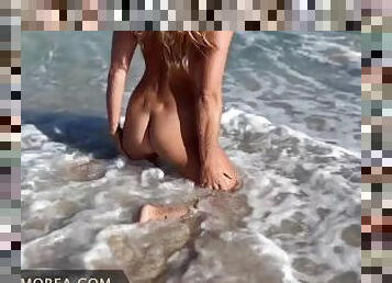 gros-nichons, nudiste, public, chatte-pussy, milf, plage, blonde, naturel, seins, clignotant