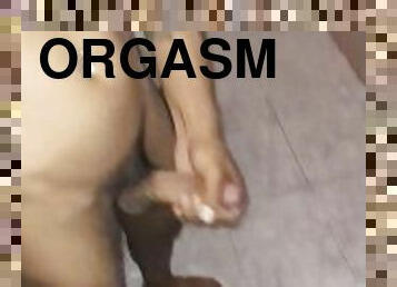 masturbation, orgasme, amateur, ejaculation-sur-le-corps, énorme-bite, gay, branlette, solo, musclé, argentine