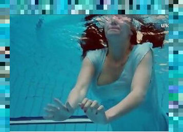 Piyavka Chehova big tits brunette Czech underwater